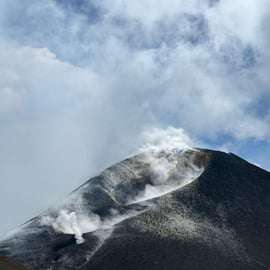 Trekking sull'Etna Sud con guida vulcanologica ai crateri
