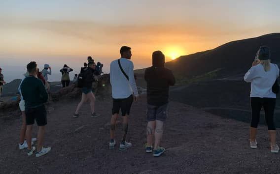 Catania: Mount Etna Sunset Jeep Tour