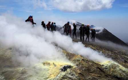 Caminata a los cráteres de la cima del Etna por el norte