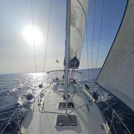 Journée en voilier à la réserve marine des îles des Cyclopes