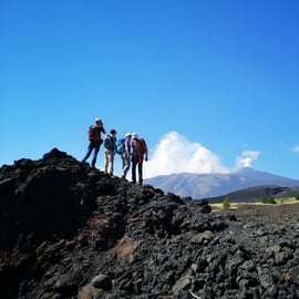 Túra az Etna északi oldalán a 2002-es kráterekhez