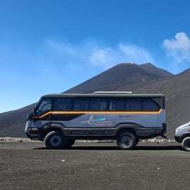 Tour in 4x4 sull'Etna nord: crateri sommitali e cratere del 2002