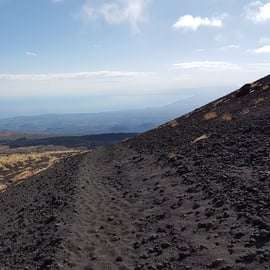 Trek sur l'Etna hors des sentiers battus : cratères Silvestri