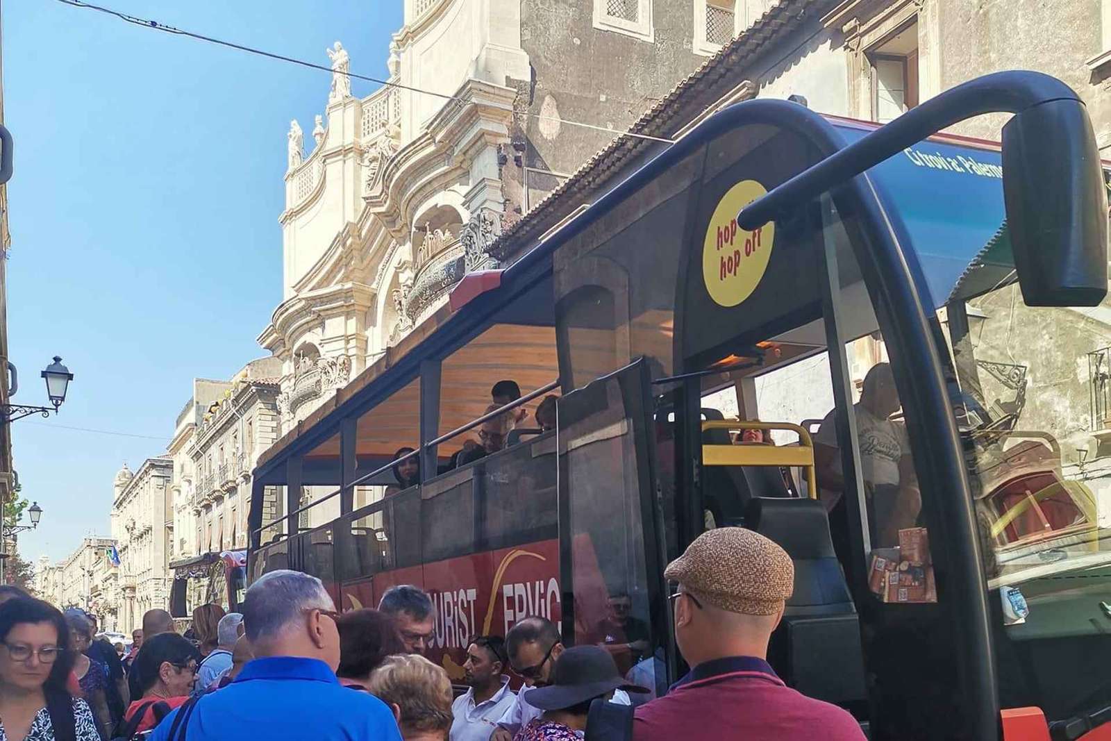 Из Катании: тур по Этне на панорамном автобусе