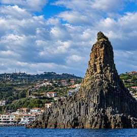 Cyclops Riviera Boat Tour from Acitrezza with Swim Stop
