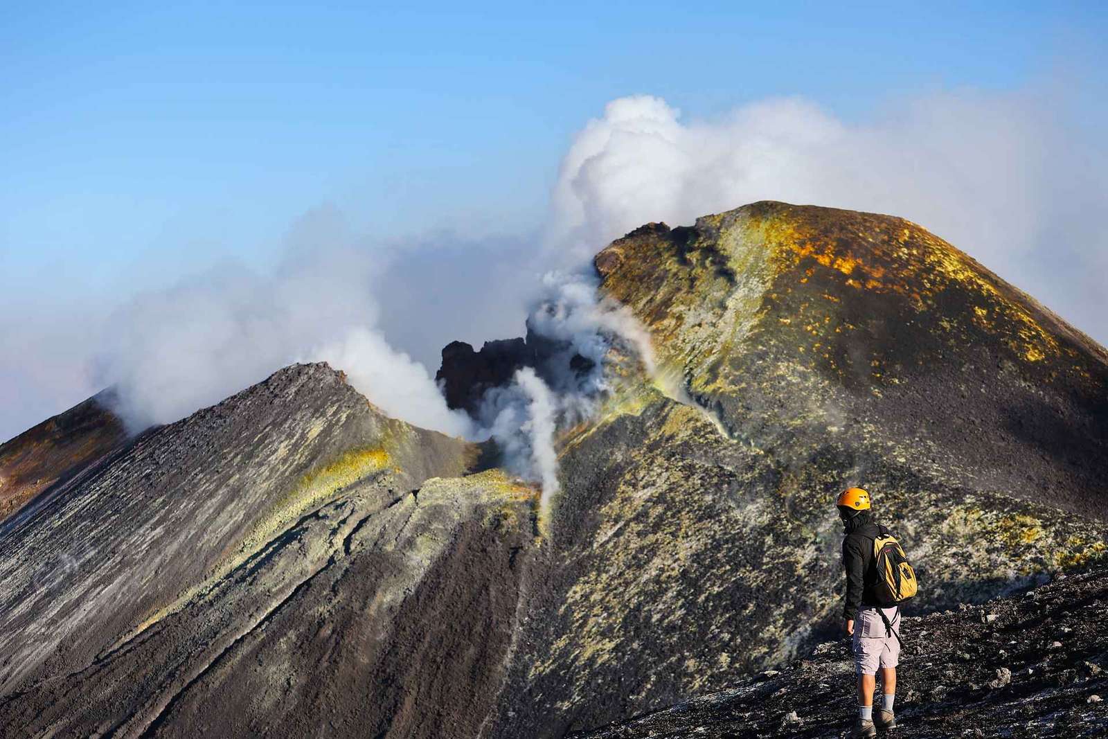 Randonnée aux cratères sommitaux de l'Etna, versant nord
