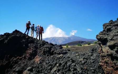 Túra az Etna északi oldalán a 2002-es kráterekhez