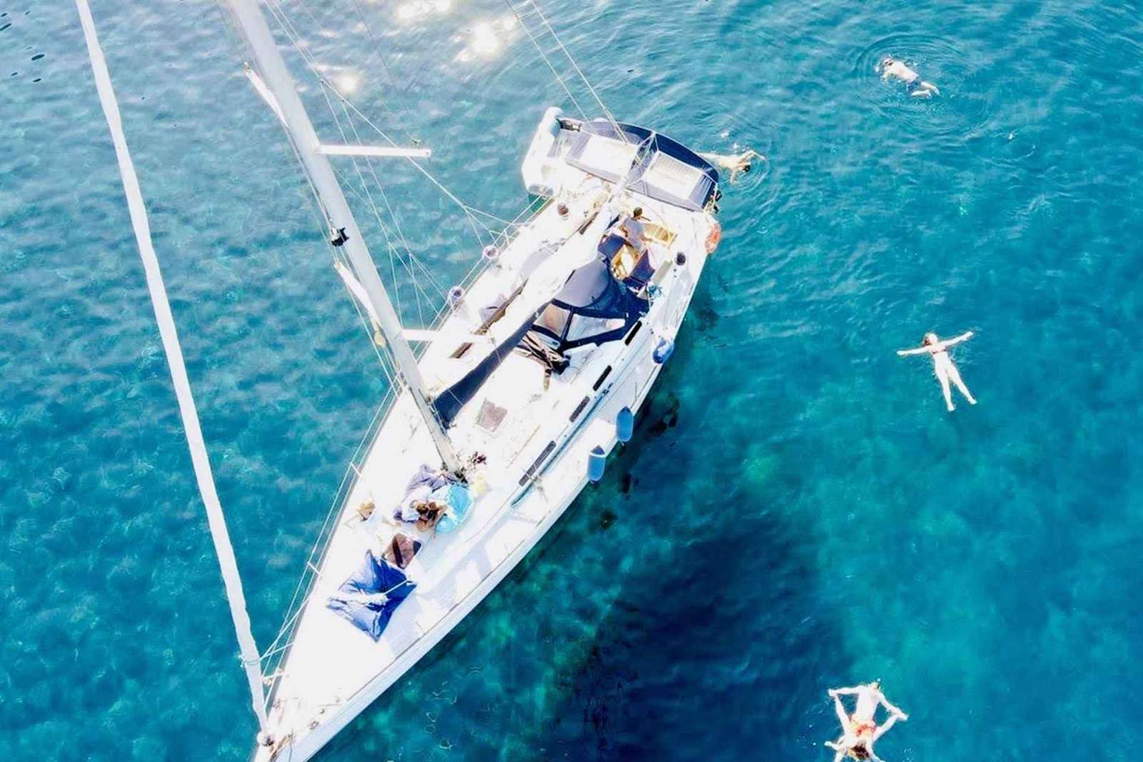 Segling från Catania med aperitif, prosecco och Acitrezza