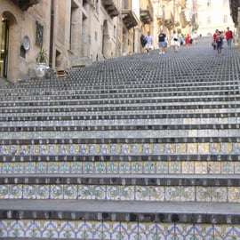 Desde Catania: Visita a Caltagirone y Piazza Armerina con Brunch