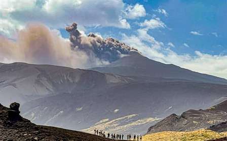 Etna: Experiencia de senderismo en los cráteres de la erupción de 2002