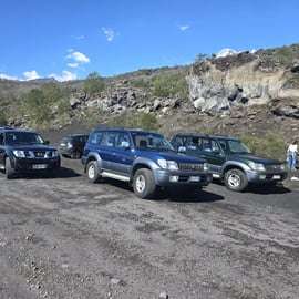 Passeio de jipe 4x4 pelo Etna: gruta de lava e Alcantara