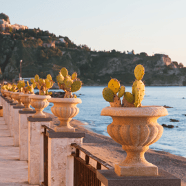 Taormina vanuit Catania: Isola Bella, Castelmola en audiogids