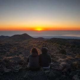 Etna vid solnedgången: 4x4, lavagrotta och Valle del Bove