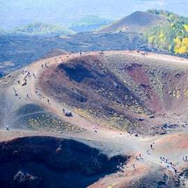Catania: Mt. Etna Private Tour with Food and Wine Tasting