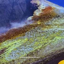 Wandeling naar de top van de Etna met dronevideo