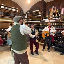 Tarantella-Show in Catania mit sizilianischem Abendessen