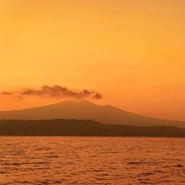Sunset Sailing Tour in Catania with Aperitif and Dinner