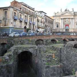 Catania: Underground en Street Food Walking Tour