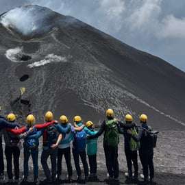 Trekking sull'Etna Sud con guida vulcanologica ai crateri