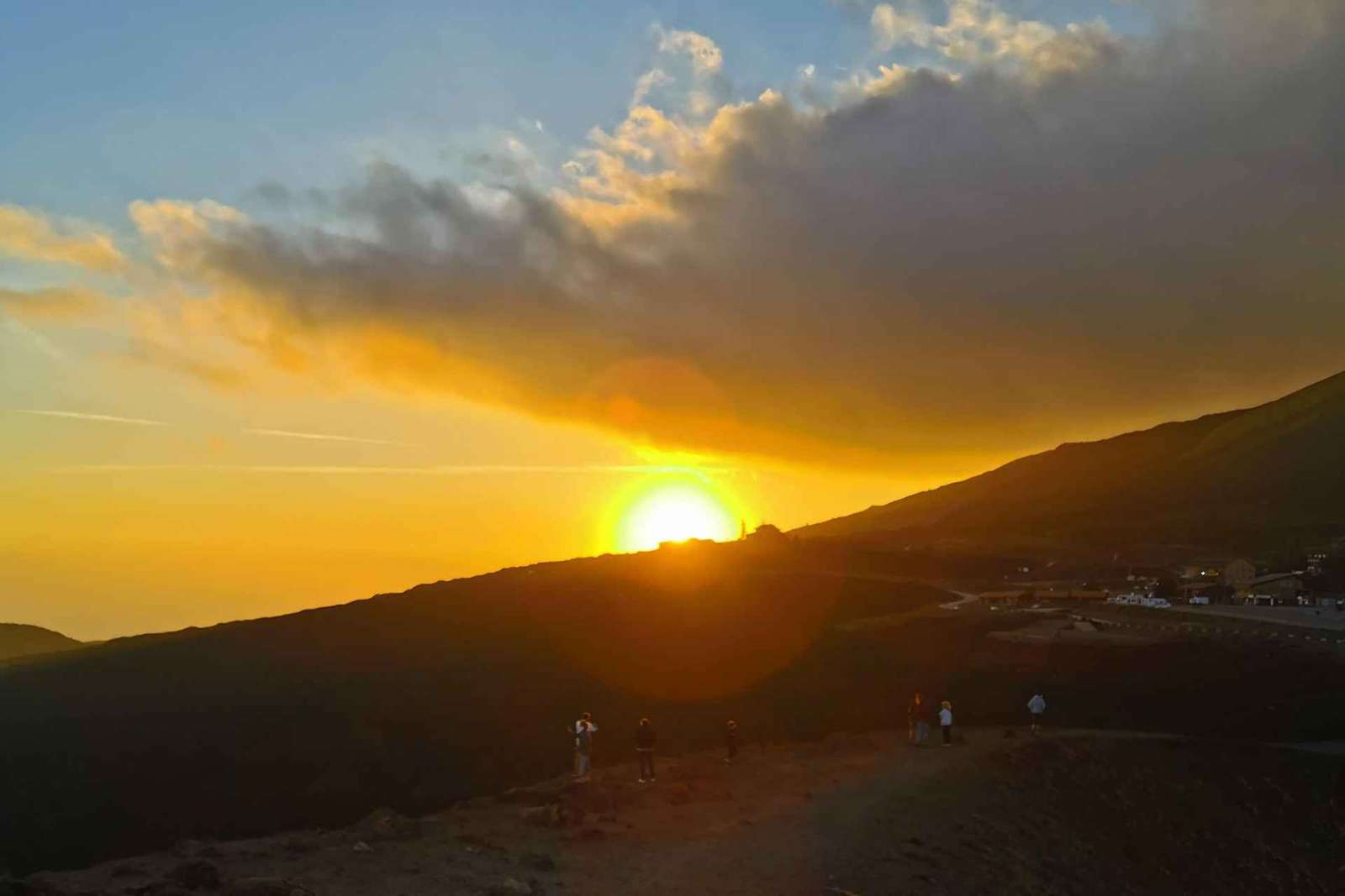 Catane : Trekking au coucher du soleil sur l'Etna avec dégustation de vin
