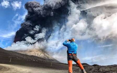 Excursión al Etna a 3000 metros con teleférico y 4x4
