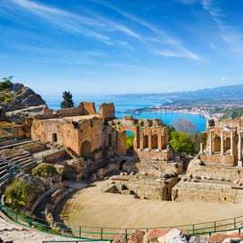 Från Catania: White Lotus-tur Taormina, Castelmola & Naxos