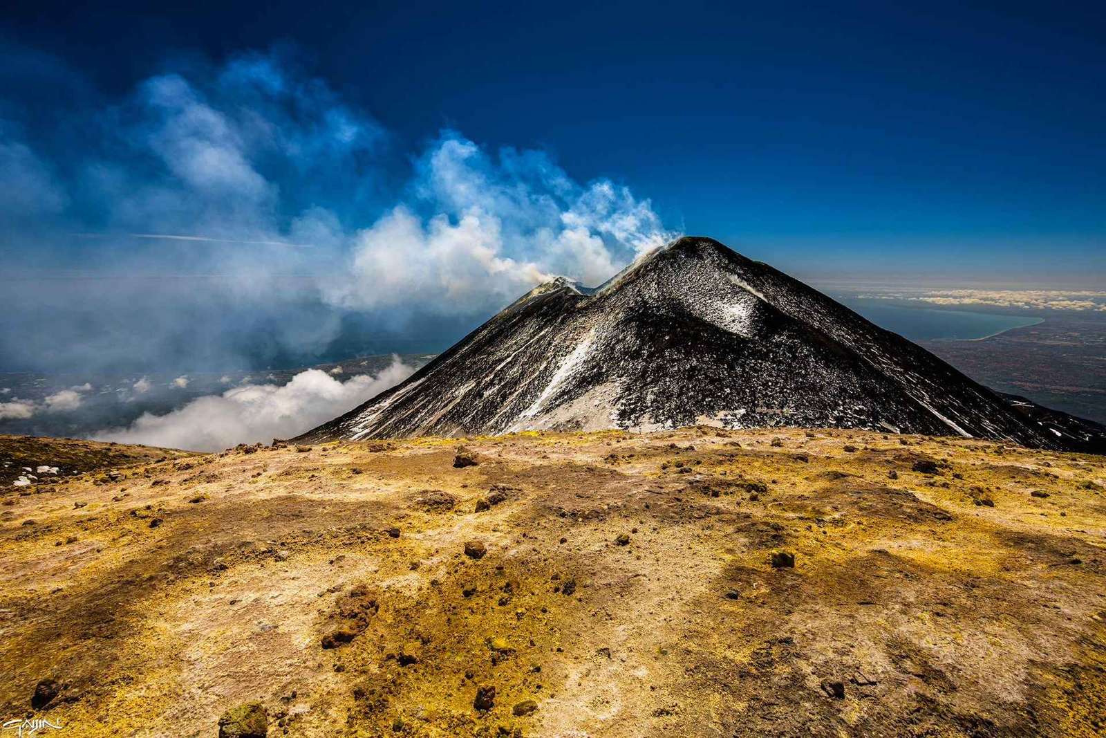 Mount Etna: Trekking Tour to Top Craters After a 4x4 Ride