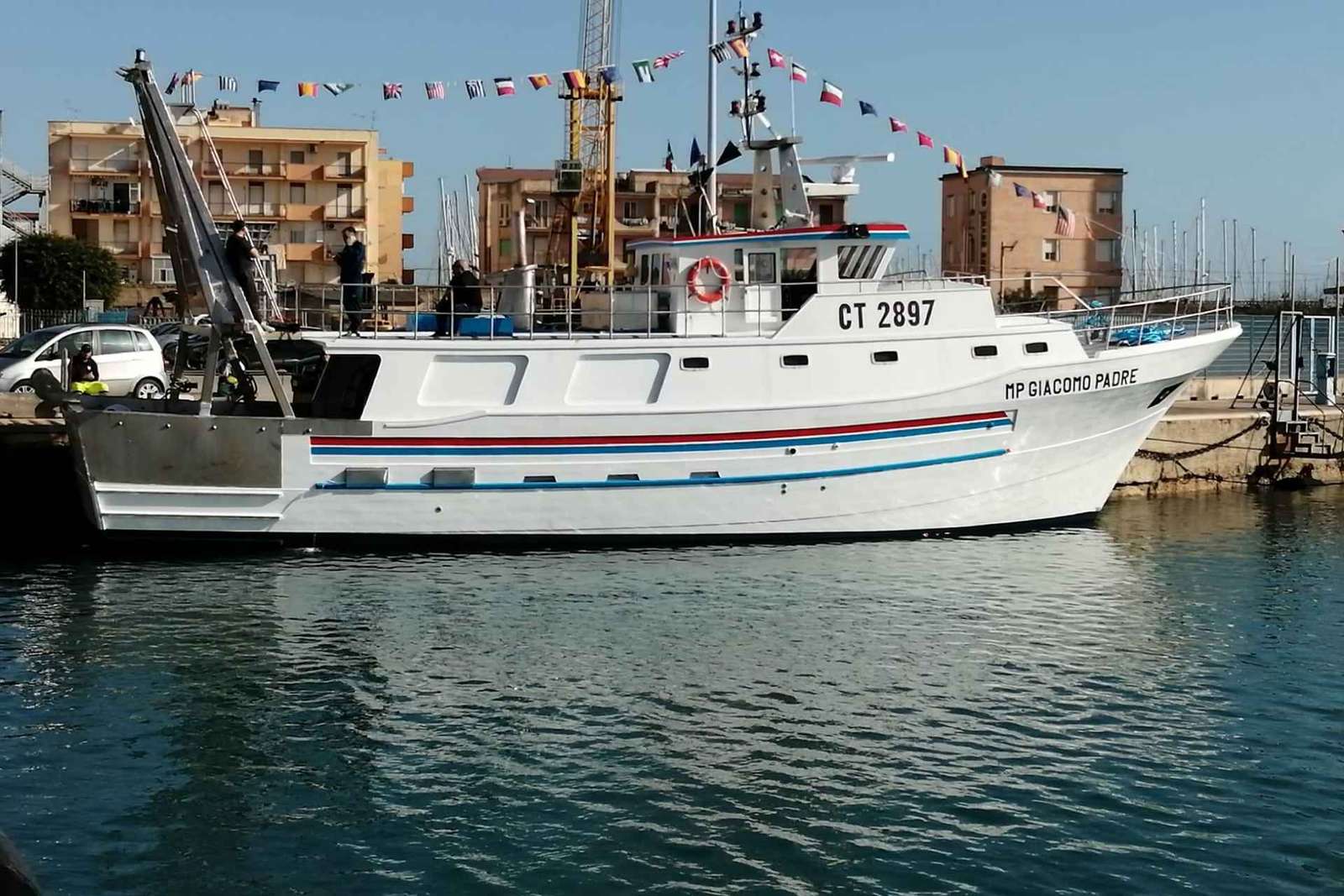 Catania: Pesca Turismo Giacomopadre en barco desde el puerto
