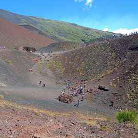Etna e Gole dell'Alcantara in un giorno con grotta lavica