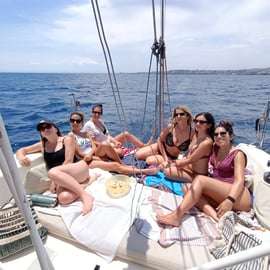 Excursão de barco pelas ilhas dos Ciclopes com Prosecco e snorkeling