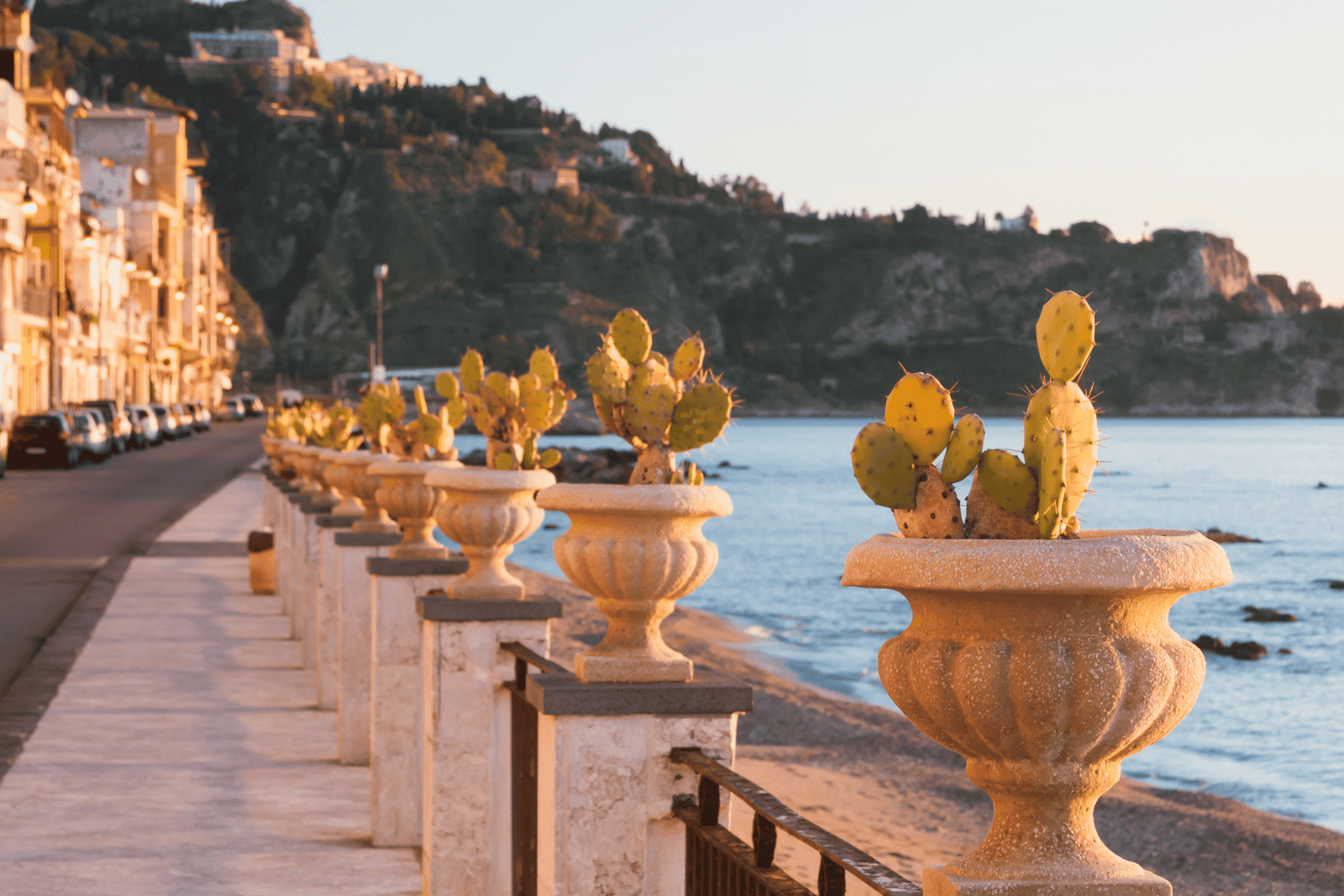 Taormina vanuit Catania: Isola Bella, Castelmola en audiogids