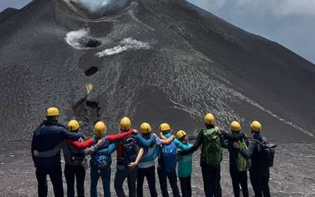 Senderismo a los cráteres de la cumbre del Etna, ruta de 3350 m