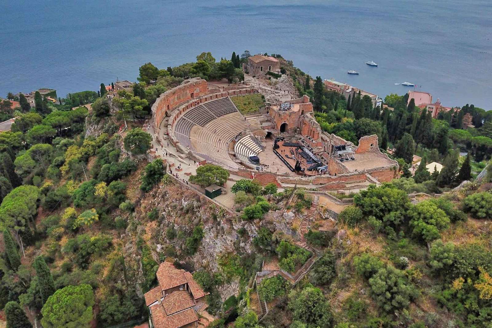 From Catania to Taormina, Castelmola and Giardini Naxos with Sea View
